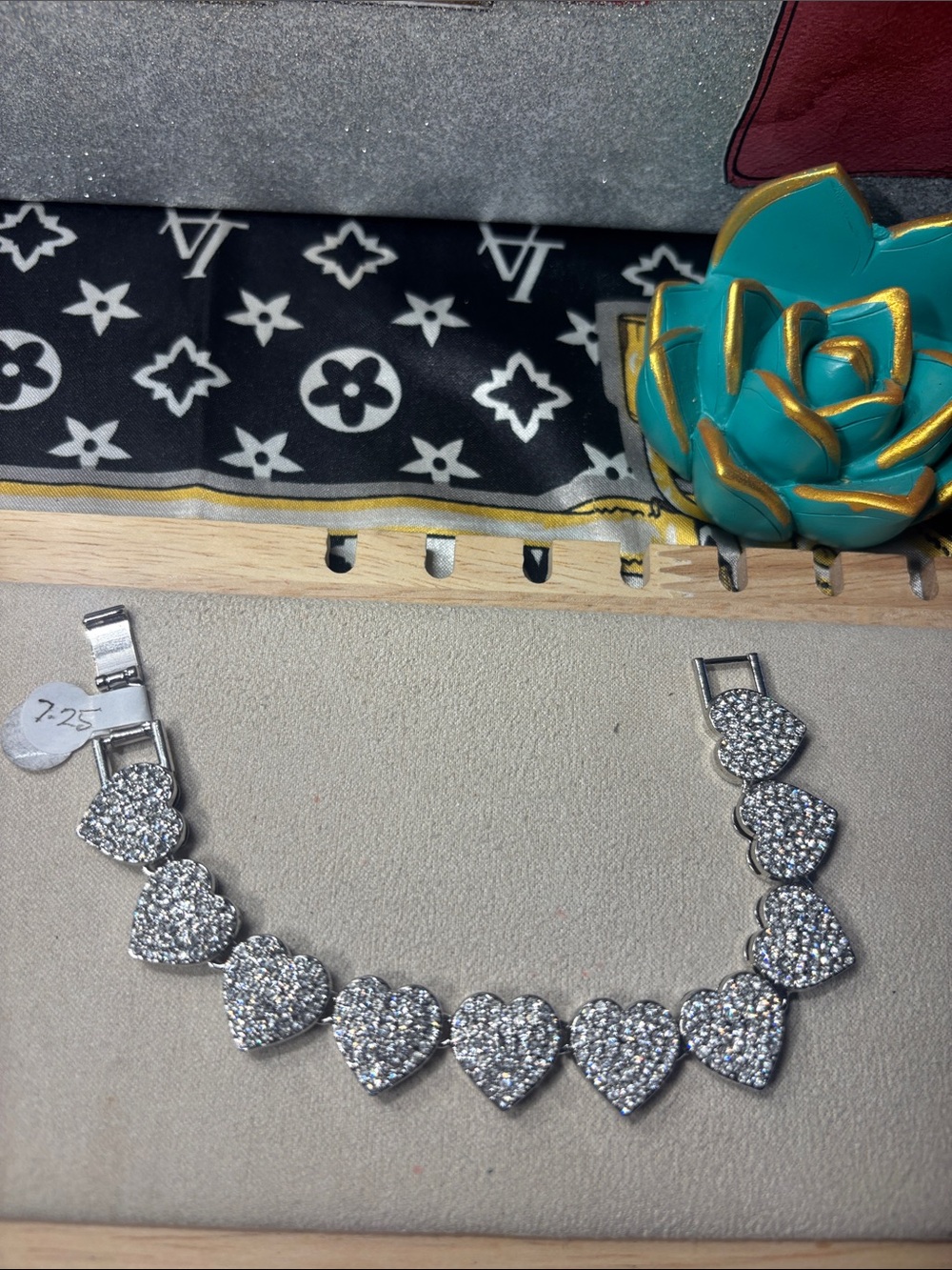 7.25” Silver Heart Pavé Bracelet - Sparkling White Hearts